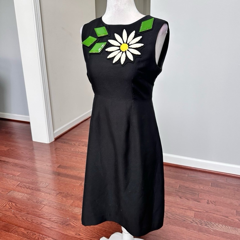 Luxury KARTA Black White Green Cocktail Embellished Daisy Studded Floral Dress